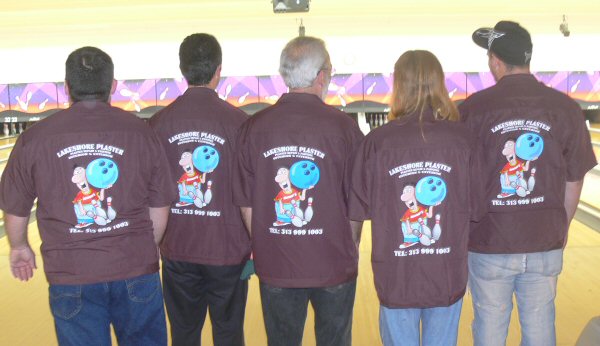 Featured image of post Bowling Team Shirts Custom - Custom bowling shirts for the whole team.